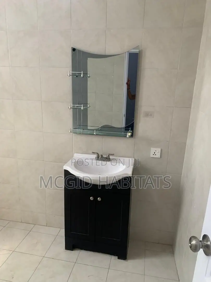 2bdrm Apartment in Ashaley Botwe for rent