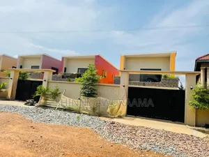 3bdrm House in Ashaley Botwe for sale