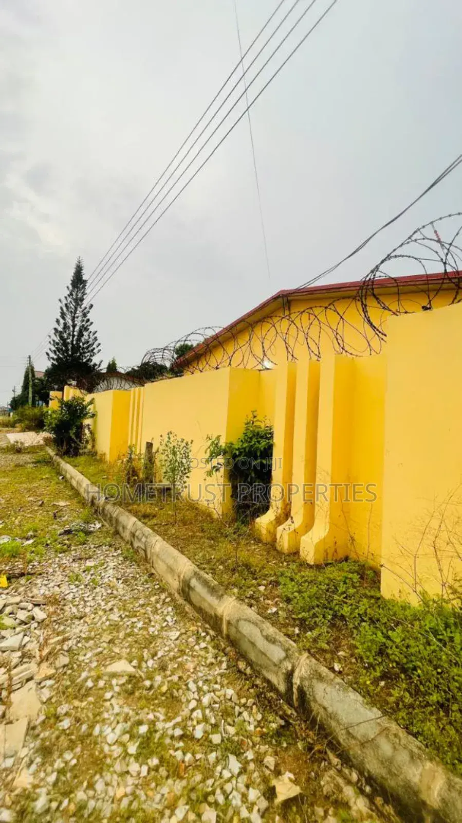 5bdrm Block of Flats in Home Trust, Ablekuma for sale