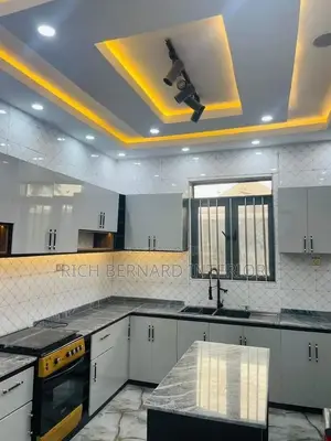 Modern Kitchen Cabinet
