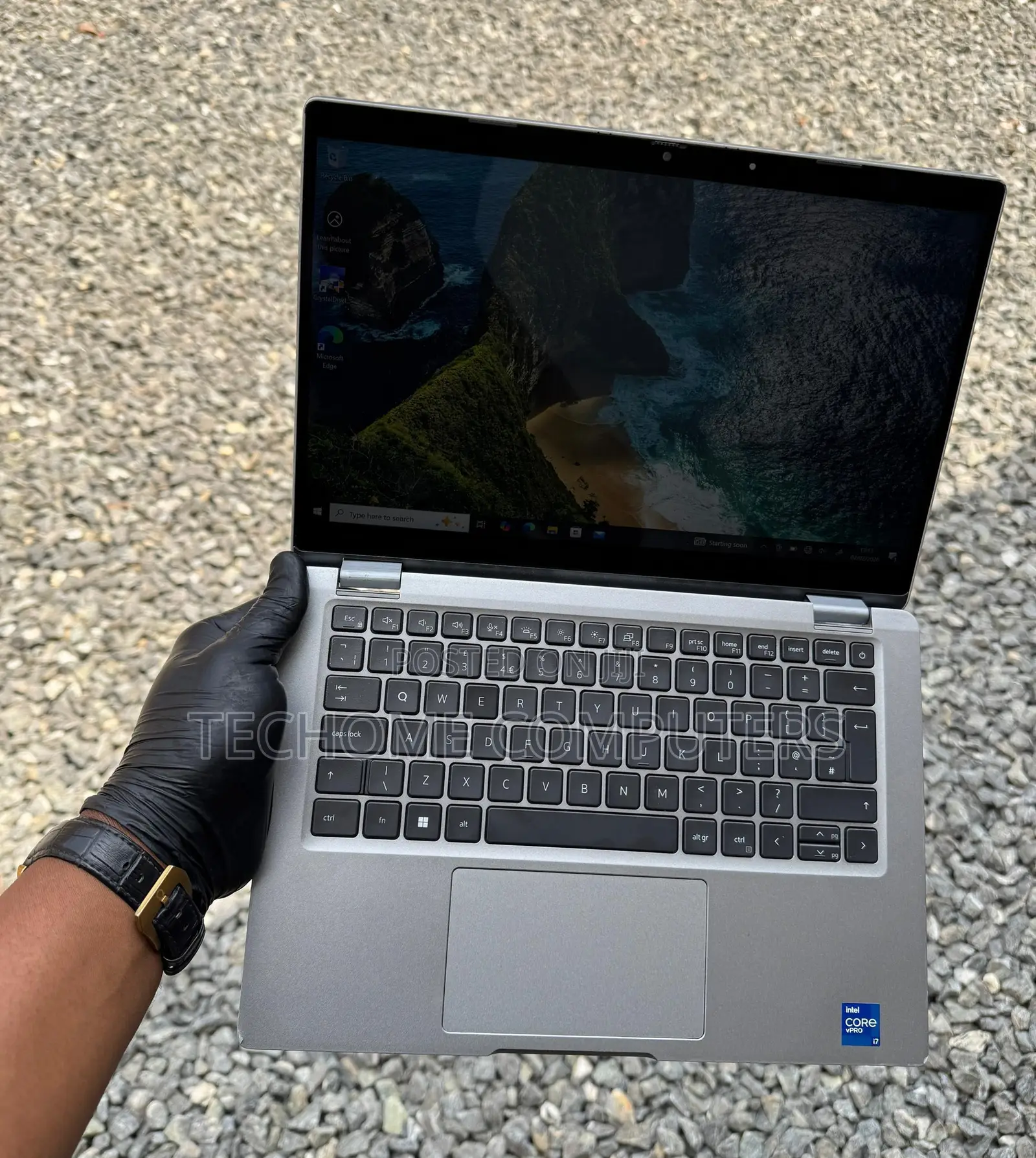Laptop Dell Latitude 5320 16GB Intel Core i7 SSD 256GB