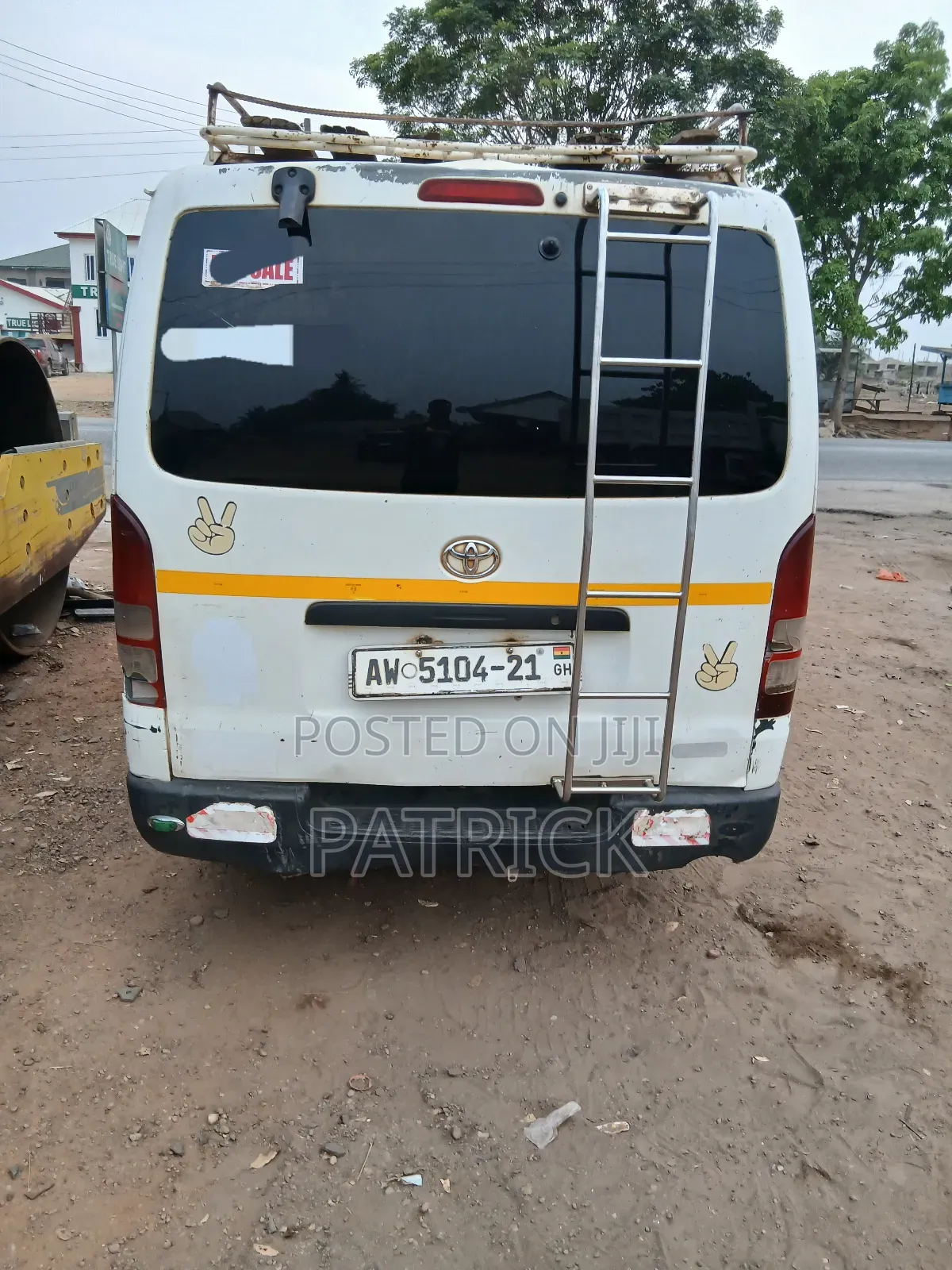 Toyota HiAce 2010 White