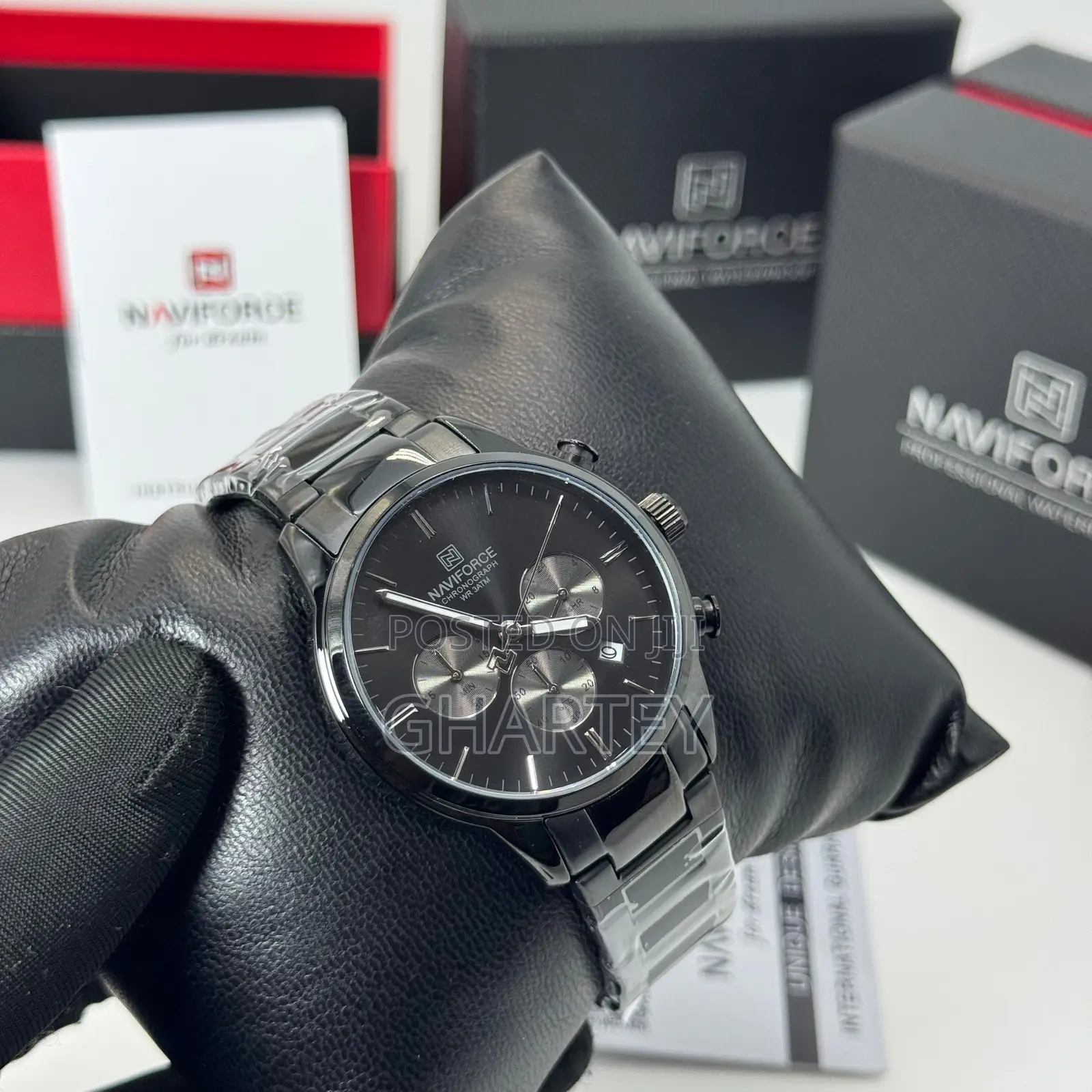 Naviforce Stainless Steel Band Luminous Date Display Chronometer