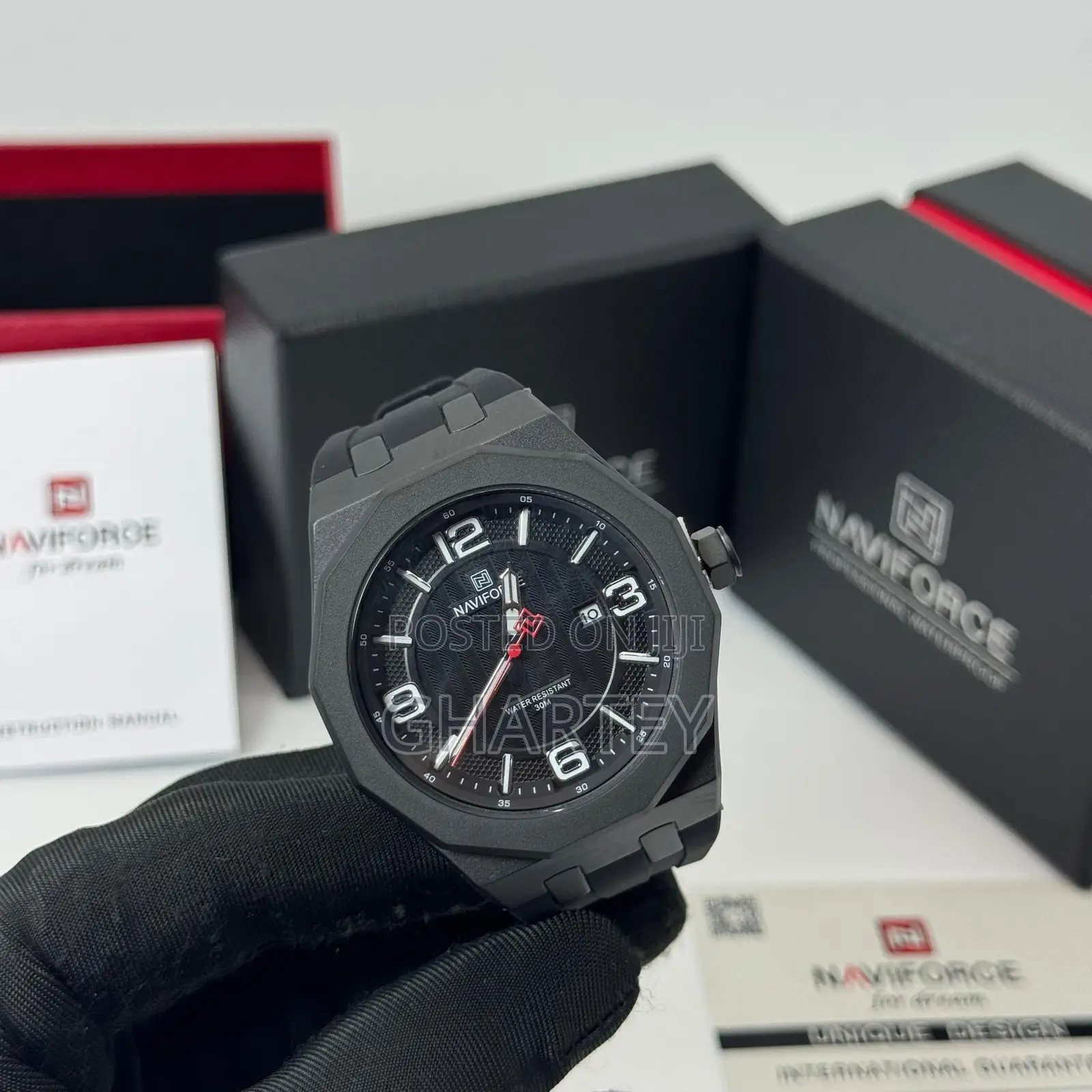 Naviforce Men’S Analog Quartz Watch With Silicone Strap