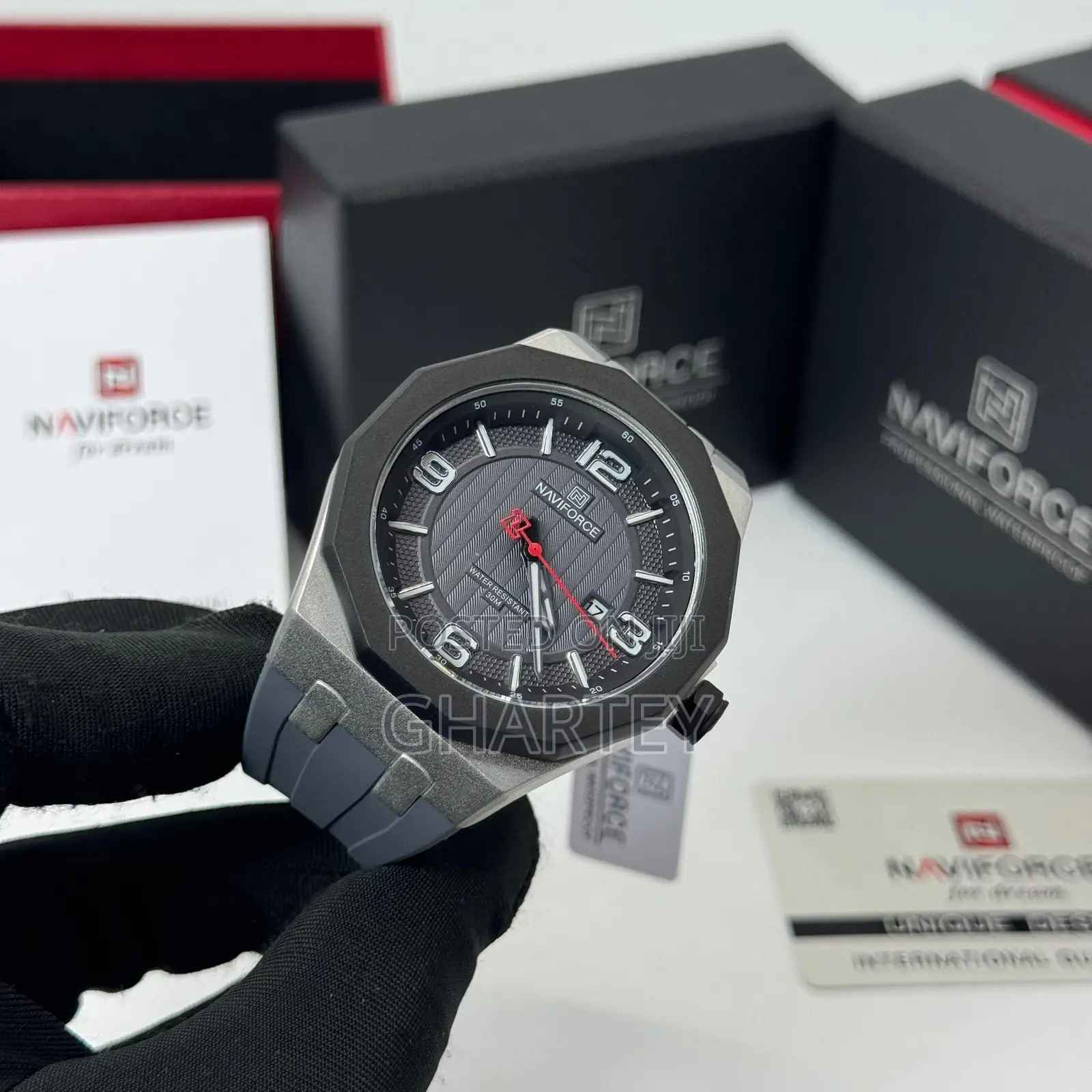 Naviforce Men’S Analog Quartz Watch With Silicone Strap