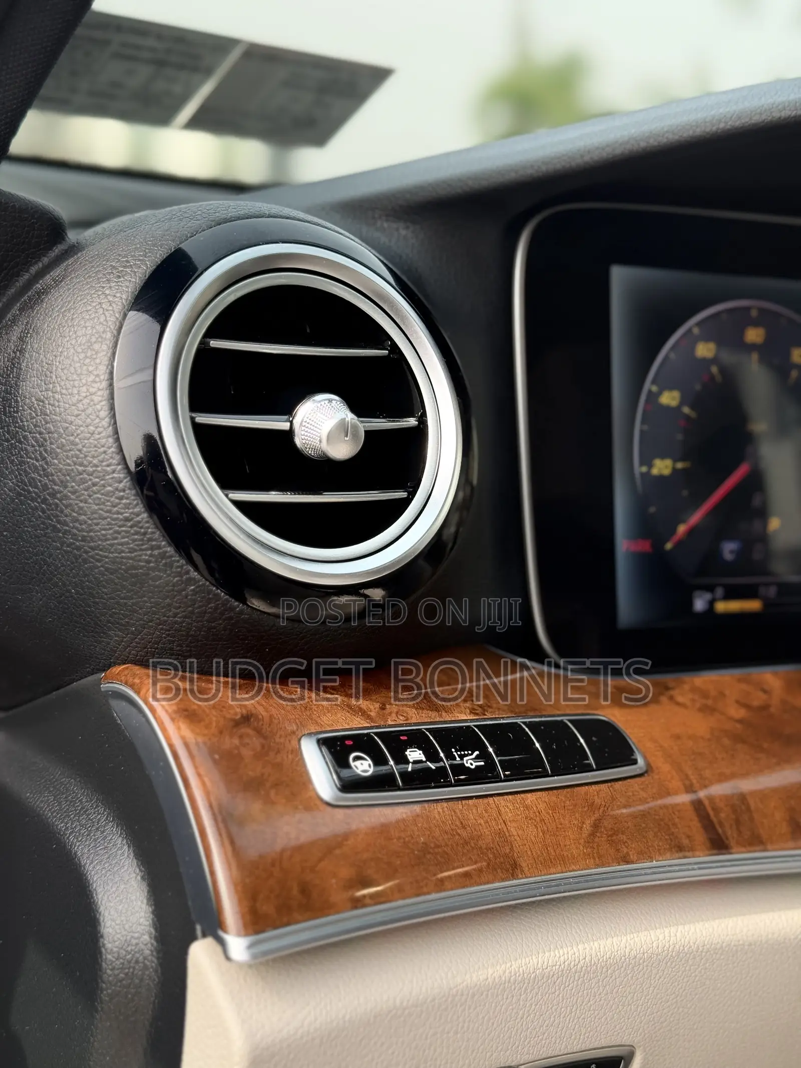 Mercedes-Benz E300 2018 Blue