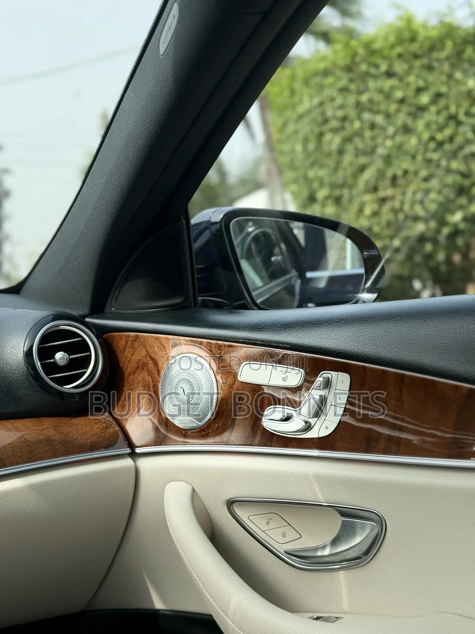 Mercedes-Benz E300 2018 Blue