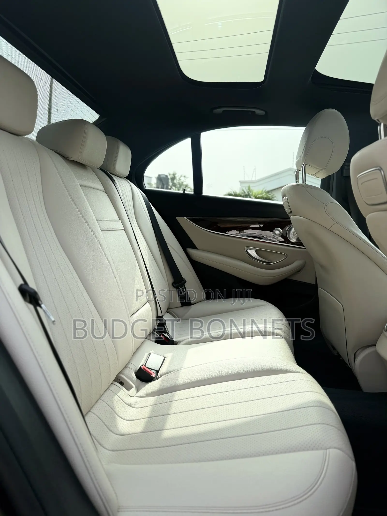 Mercedes-Benz E300 2018 Blue