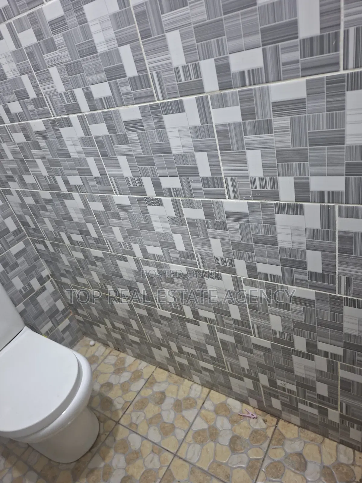 1bdrm Apartment in Kwabenya . for rent