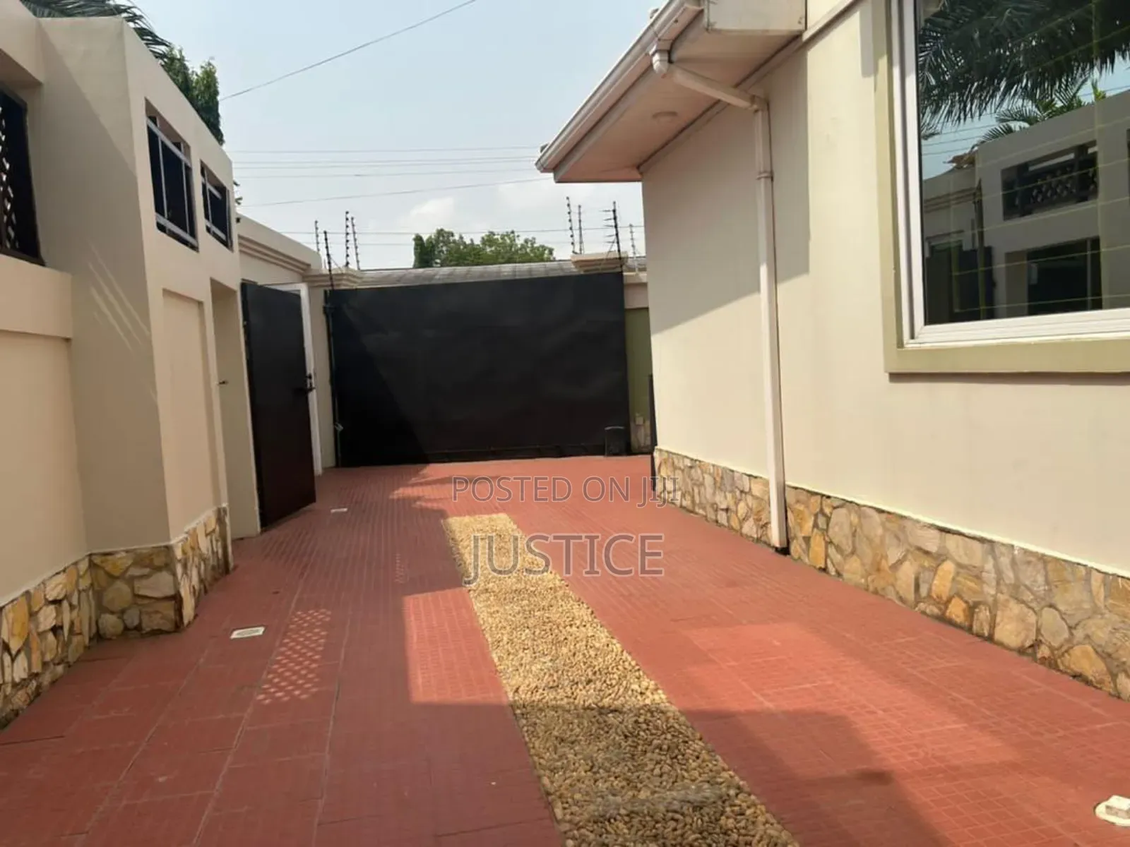 8bdrm Villa in Cantonments, US Embassy Area for rent
