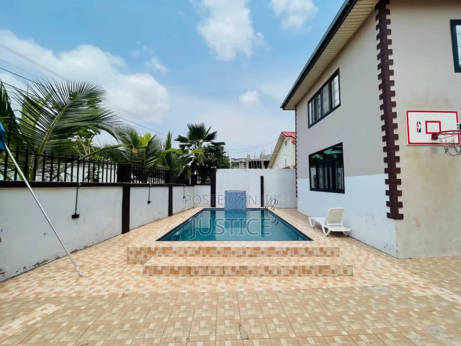 7bdrm Mansion in Trasacco, East Legon for sale