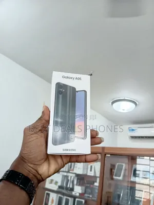 New Samsung Galaxy A05 128 GB Silver