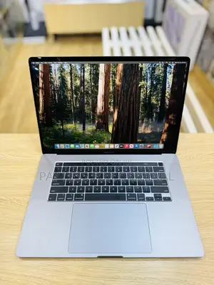 Laptop Apple MacBook Pro 2019 16GB Intel Core i9 SSD 1T