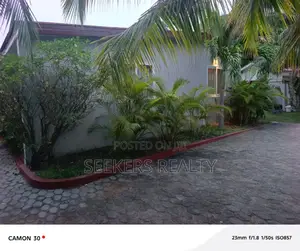 3bdrm House in Seekers Realty, Nyaniba Estate for rent