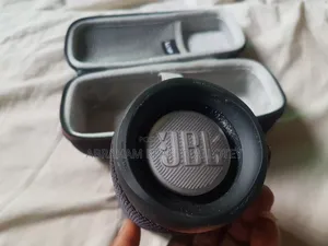JBL Flip 5 Rechargeable Bluetooth Speakers