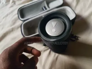 JBL Flip 5 Rechargeable Bluetooth Speakers