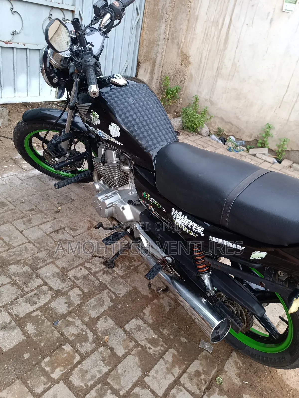 Honda CB 2006 Black