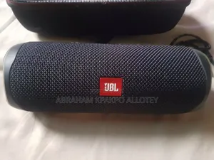 JBL Flip 5 Rechargeable Bluetooth Speakers