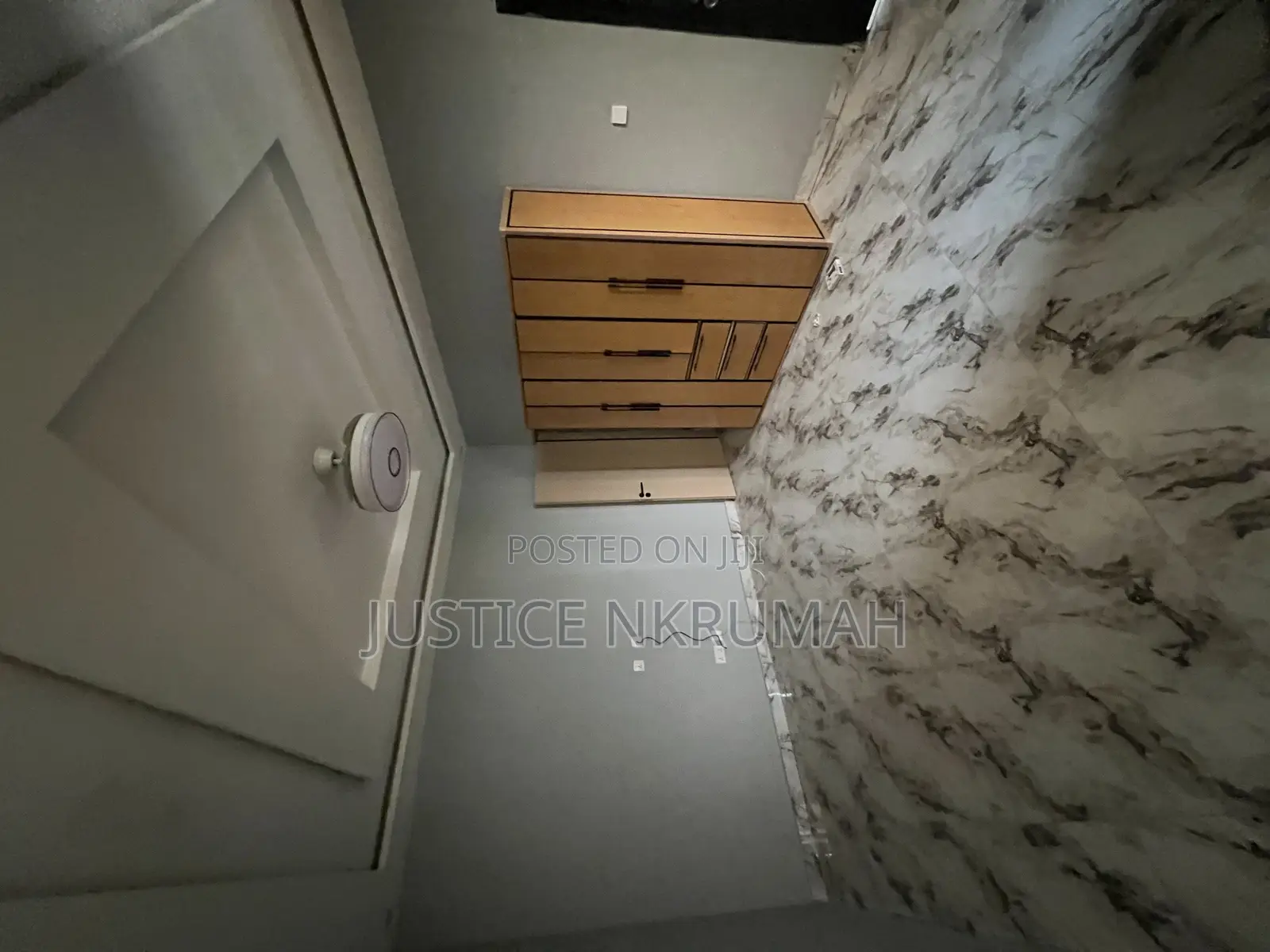 1bdrm Apartment in Mr Justice Estate, Dansoman for rent