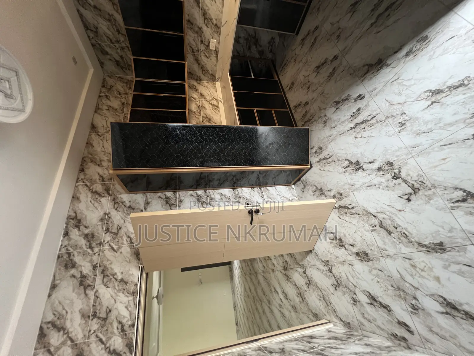 2bdrm Apartment in Mr Justice Estate, Dansoman for rent