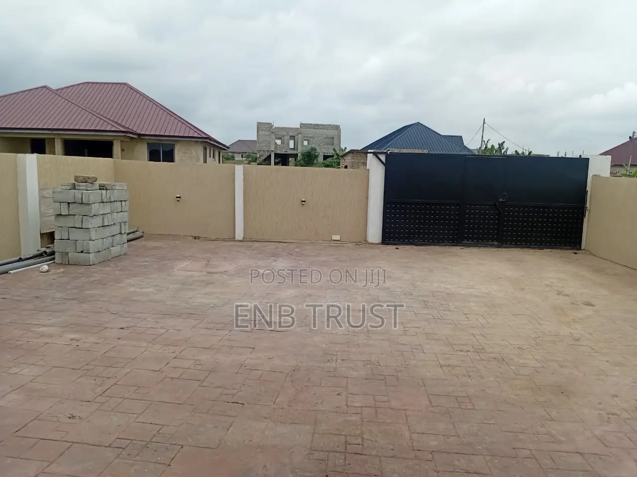 4bdrm Duplex in Amasaman for sale