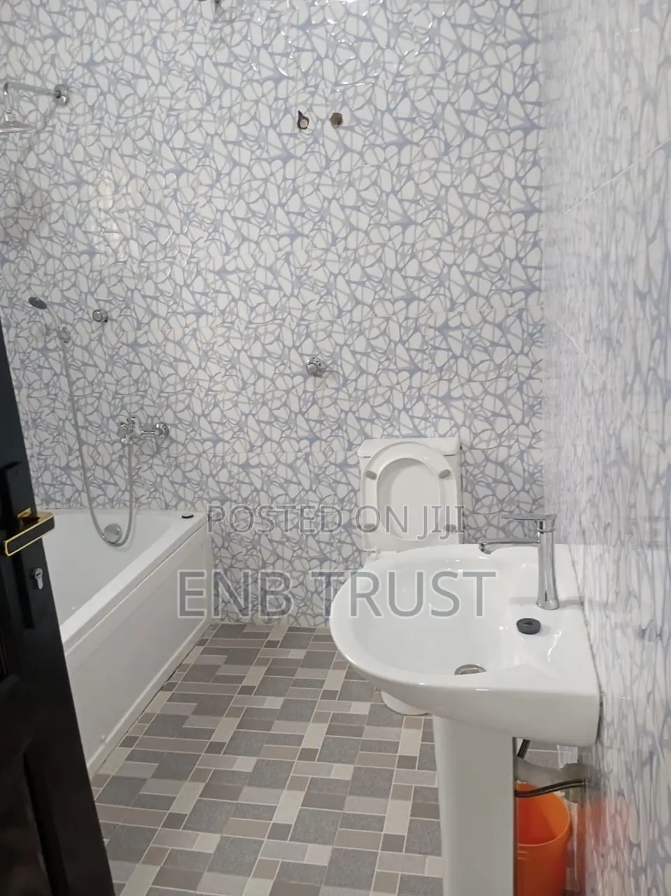4bdrm Duplex in Amasaman for sale