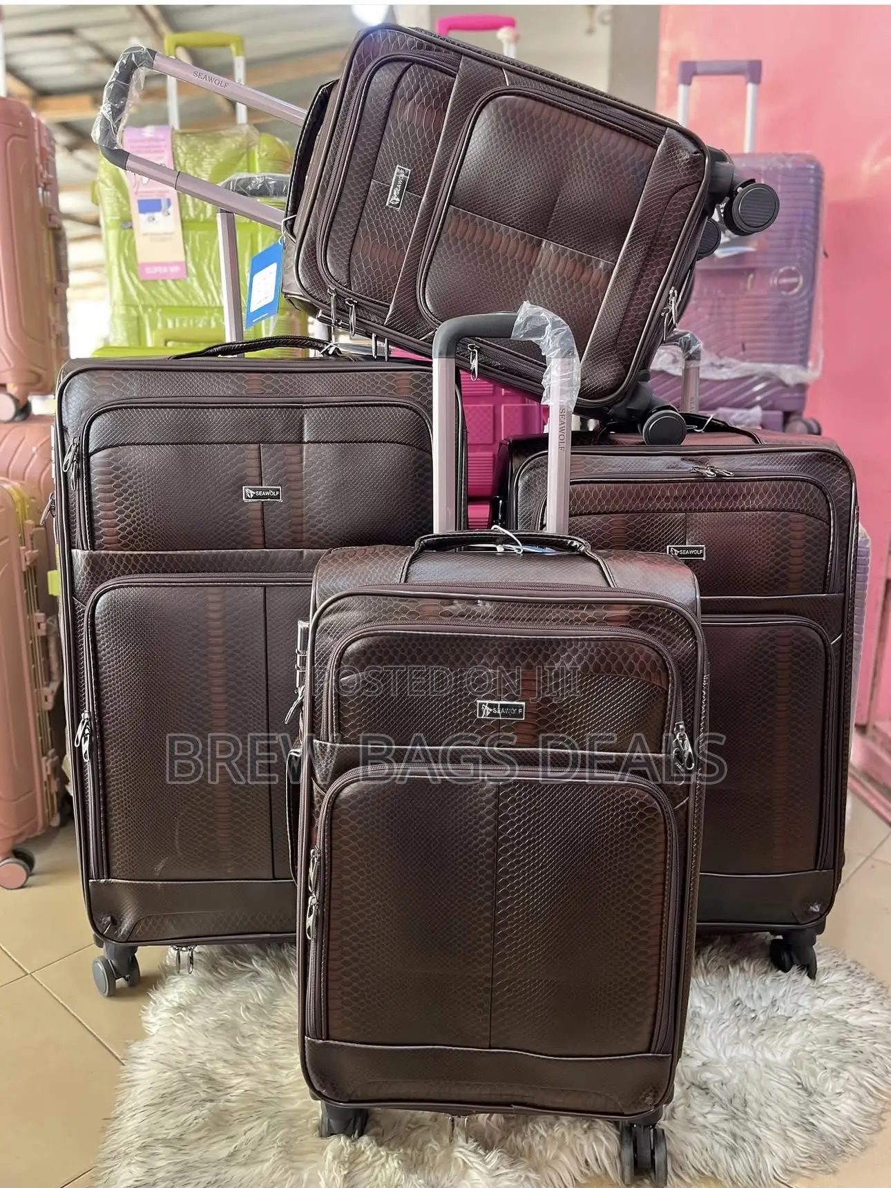 Quality 4set Snake Design Pure Leather Traveling Bag.