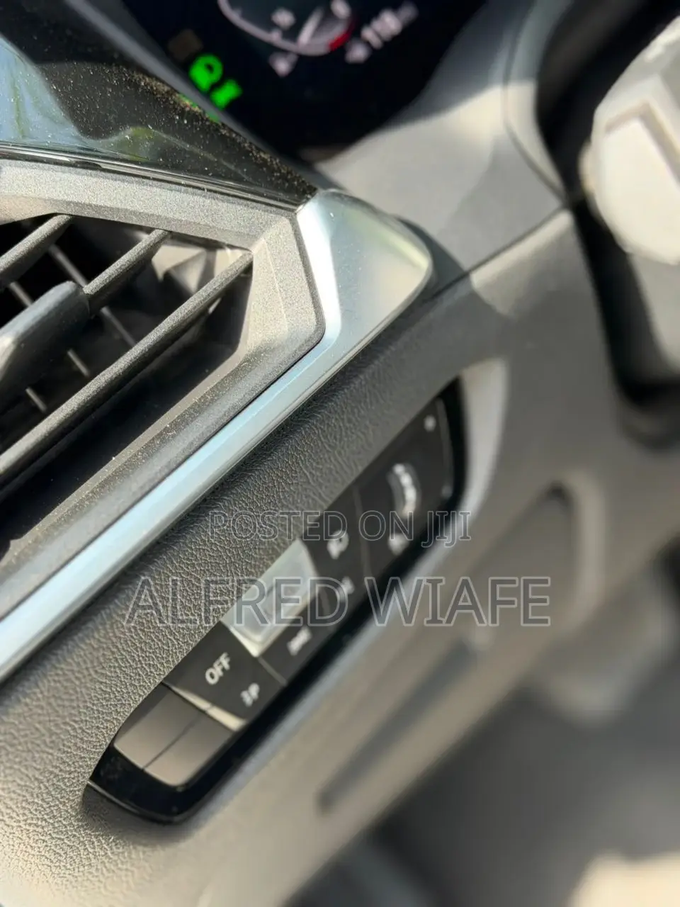 BMW 330i 2019 White