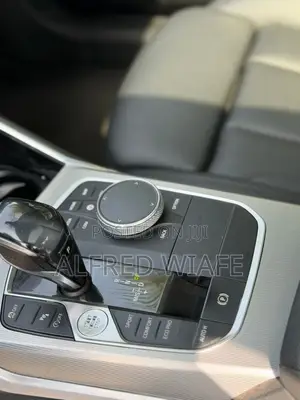 BMW 330i 2019 White