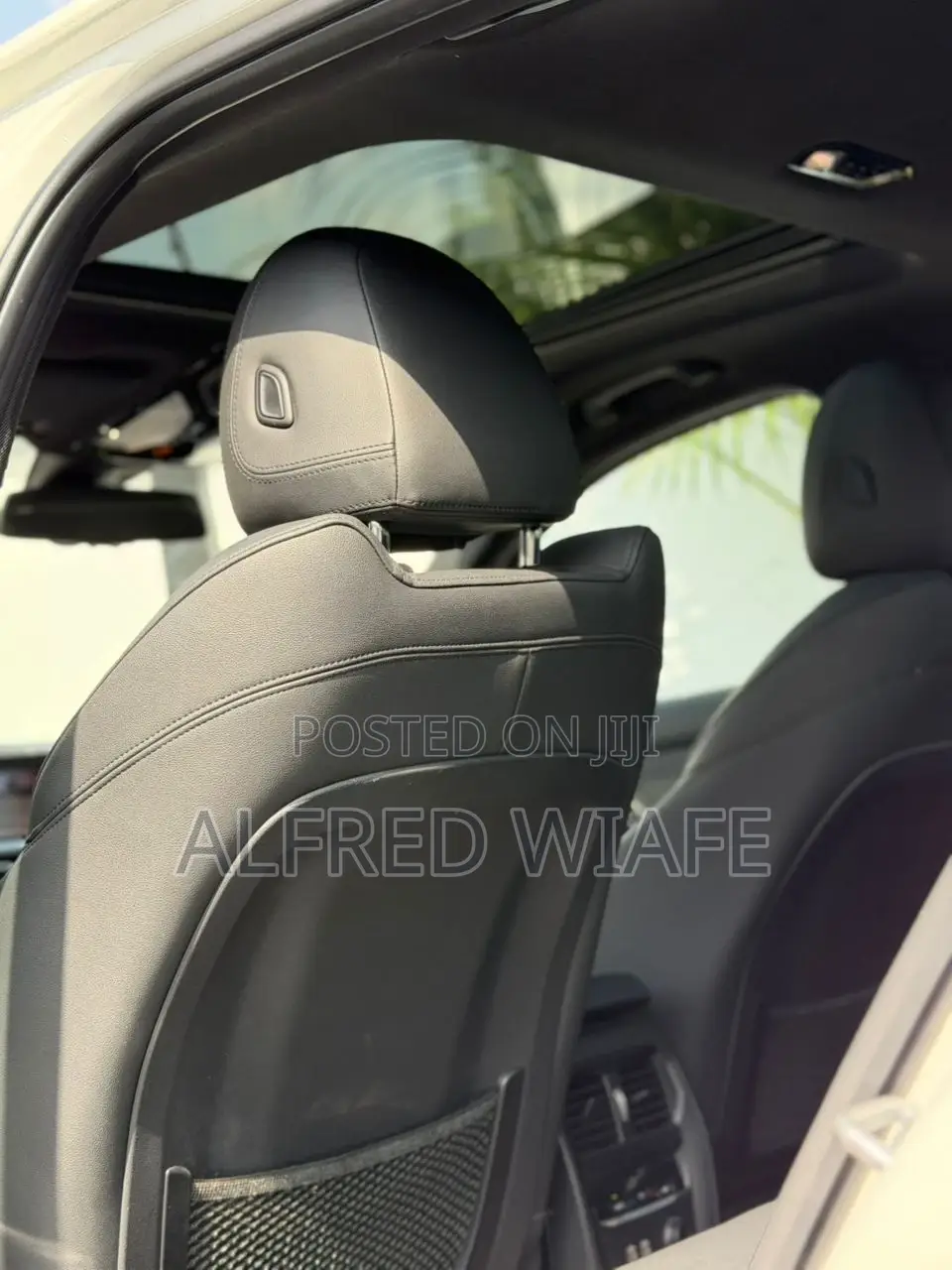 BMW 330i 2019 White