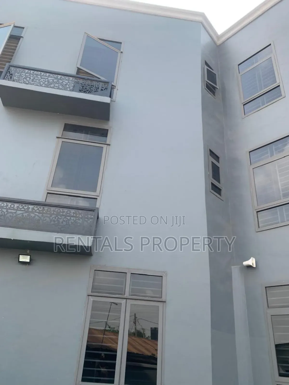 2bdrm Block of Flats in Ashaley Botwe for rent