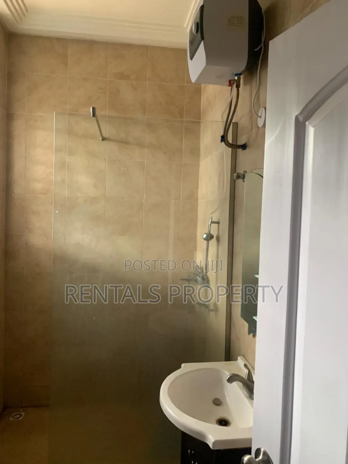 2bdrm Block of Flats in Ashaley Botwe for rent