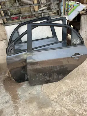 Toyota Corolla 2008,2009,2010,2011,2012,2013 Door