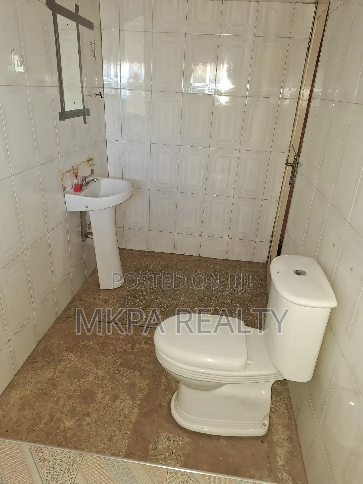 4bdrm House in Mkpa Realty, Tamale Municipal for sale