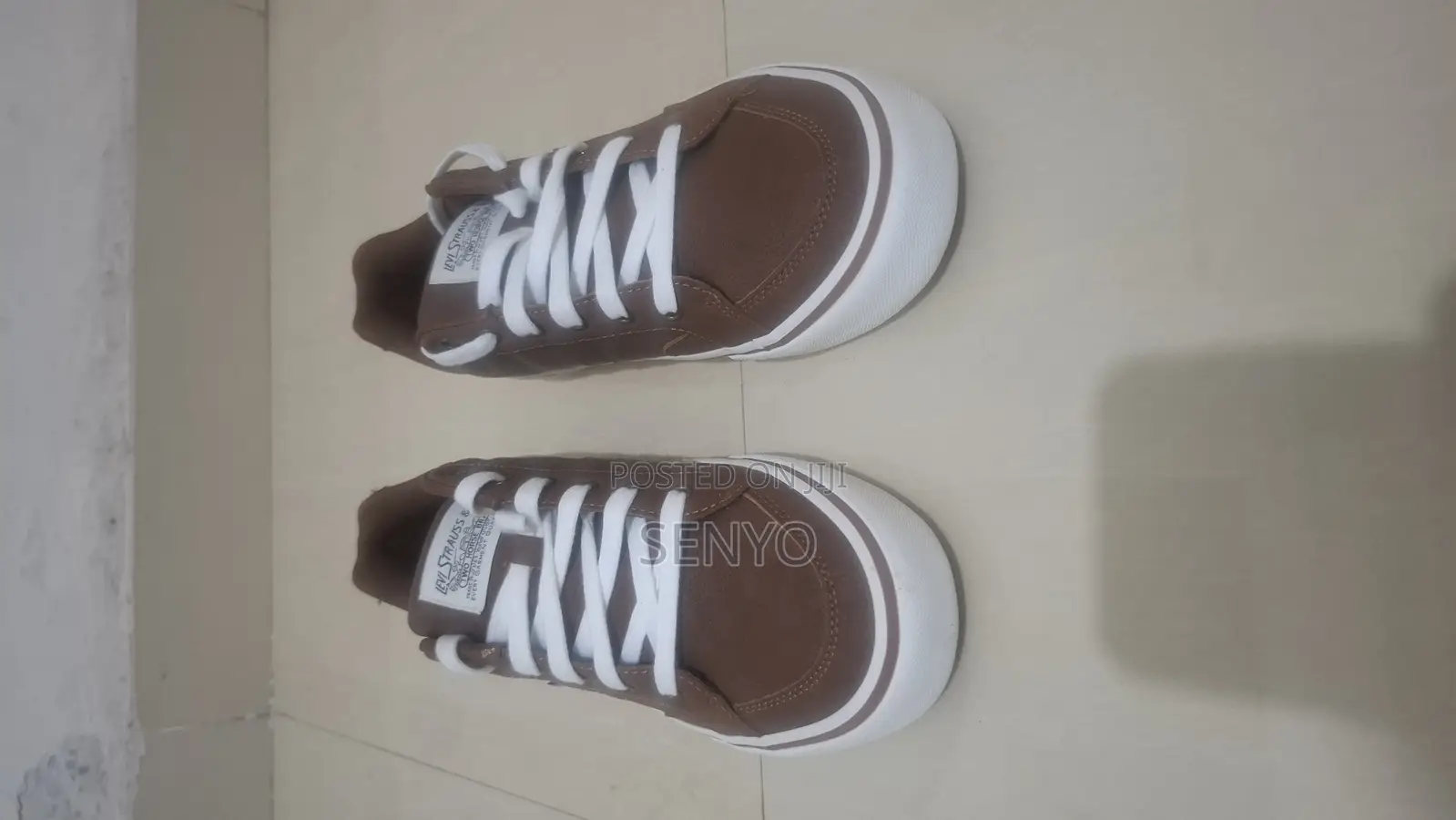 Original Levi's Men's Avery Fashion Athletic Comfort Sneakers