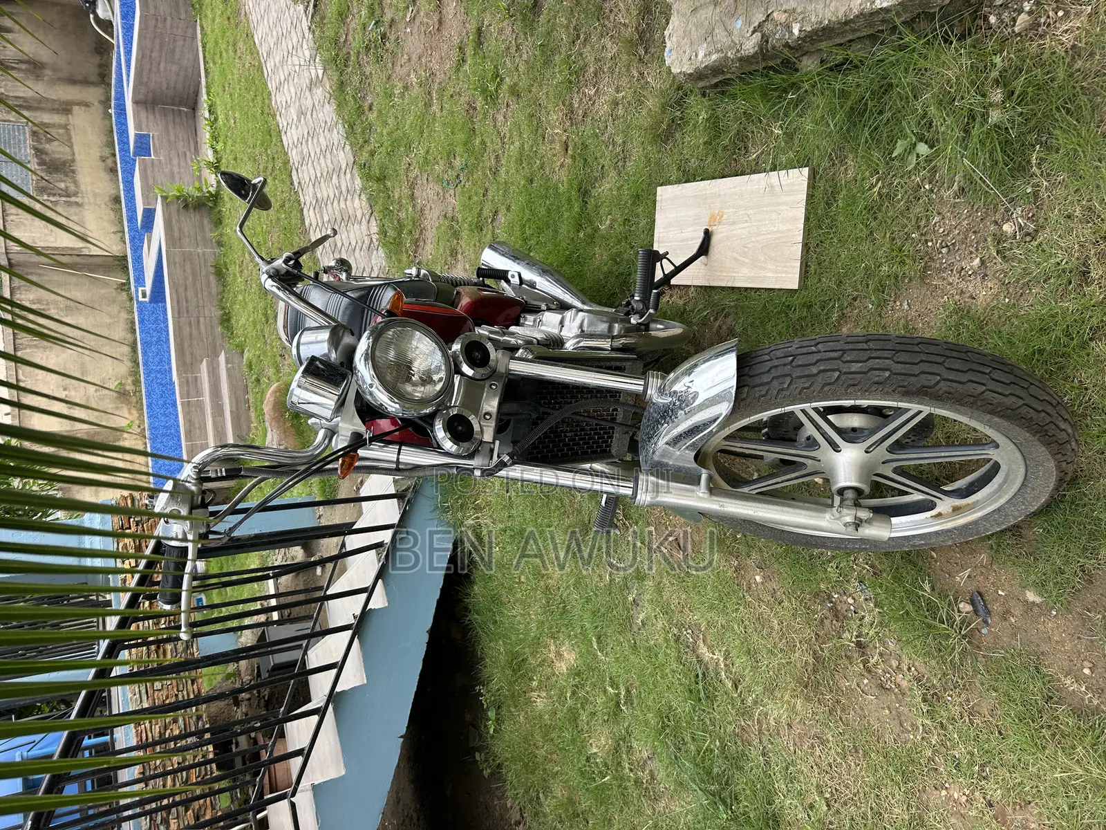 Kawasaki 1992 Red