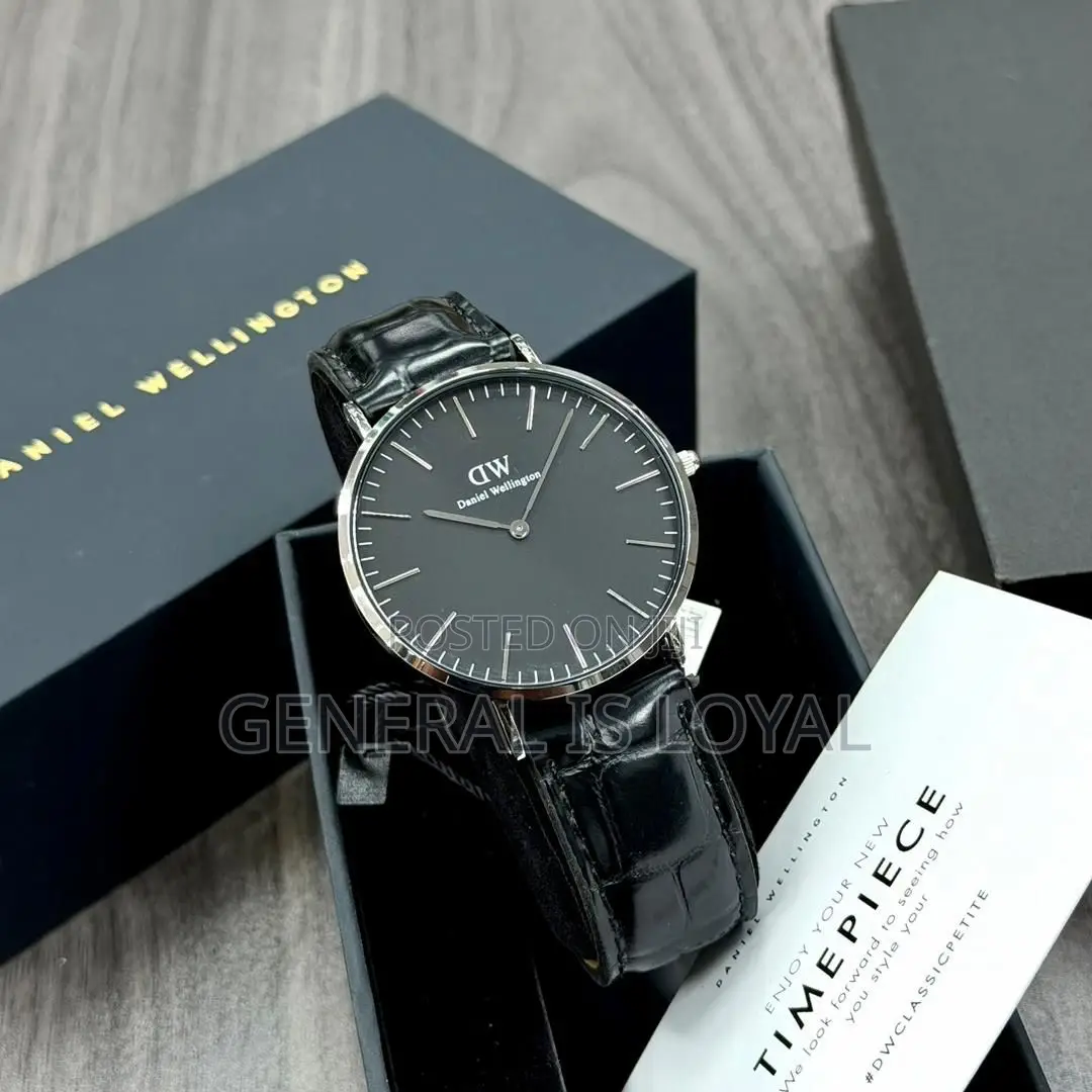 Daniel  Wellington Premium Quality Leather Men’S Watch