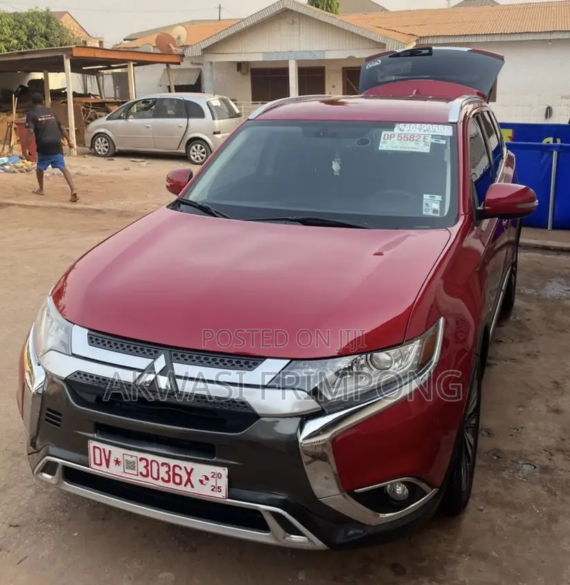 Mitsubishi Outlander 2.0 PHEV AWD 2019 Red