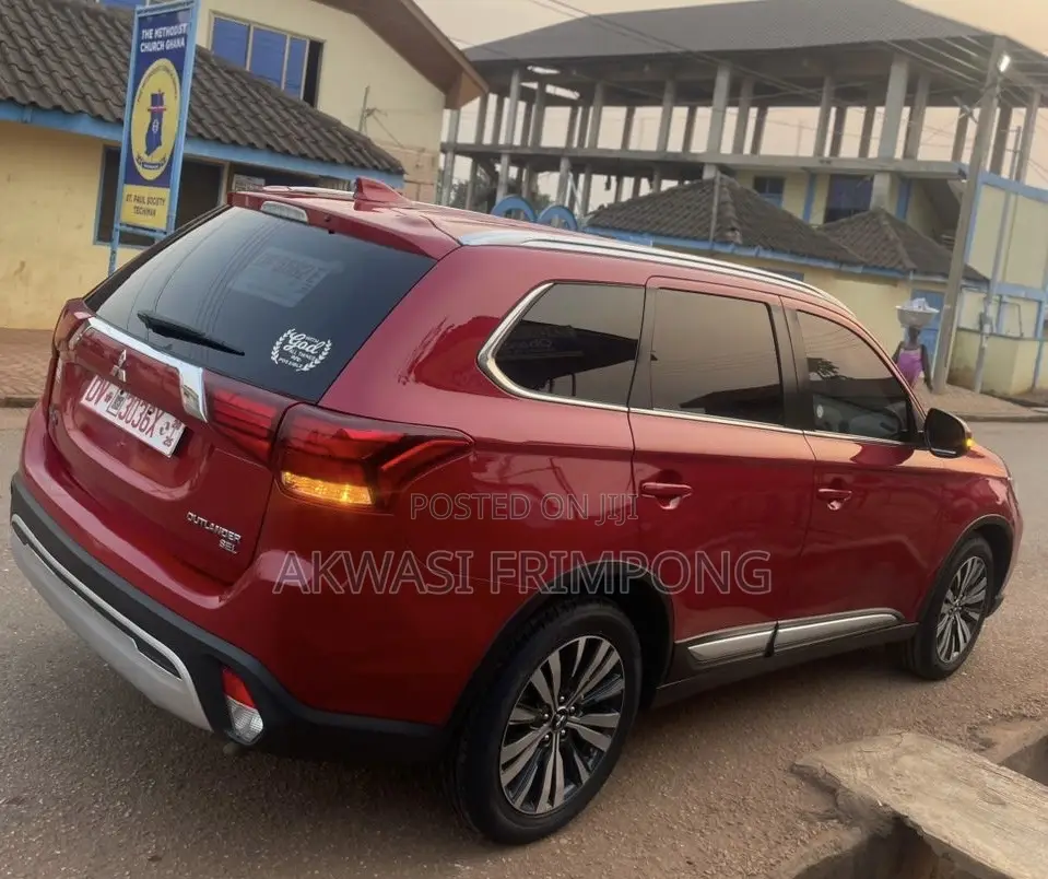 Mitsubishi Outlander 2.0 PHEV AWD 2019 Red