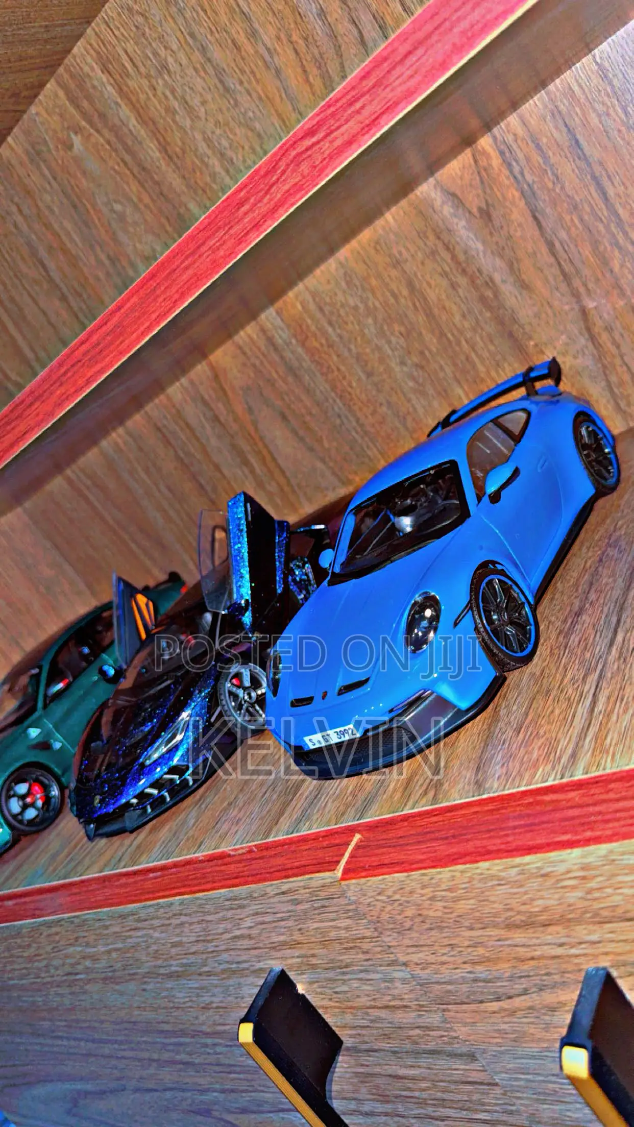 Realistic Alloy Toy Cars 1:18