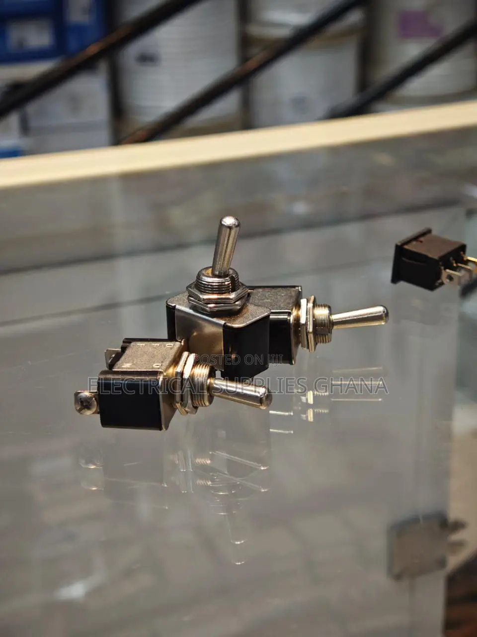 Industrial Metal Toggle Switch – On/Off 15a