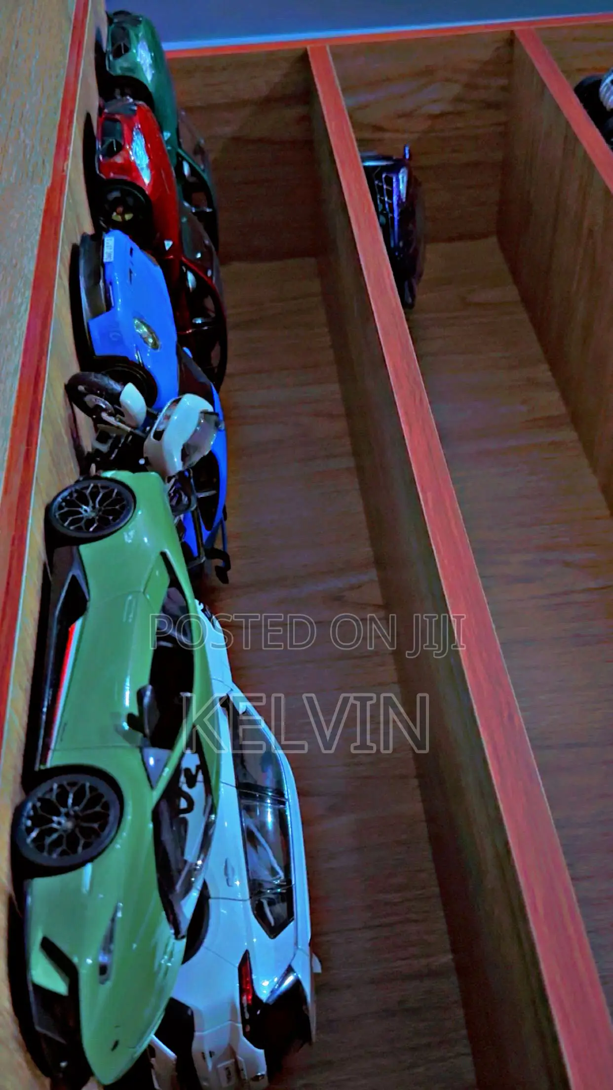 Realistic Alloy Toy Cars 1:18
