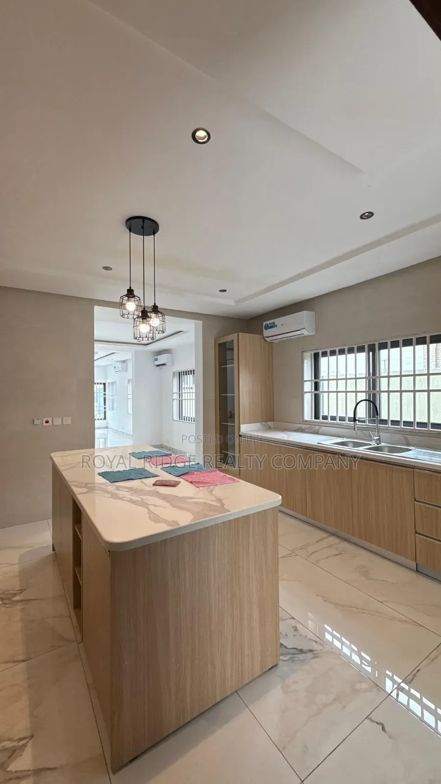 Furnished 4bdrm House in East Airport, Accra Metropolitan for rent