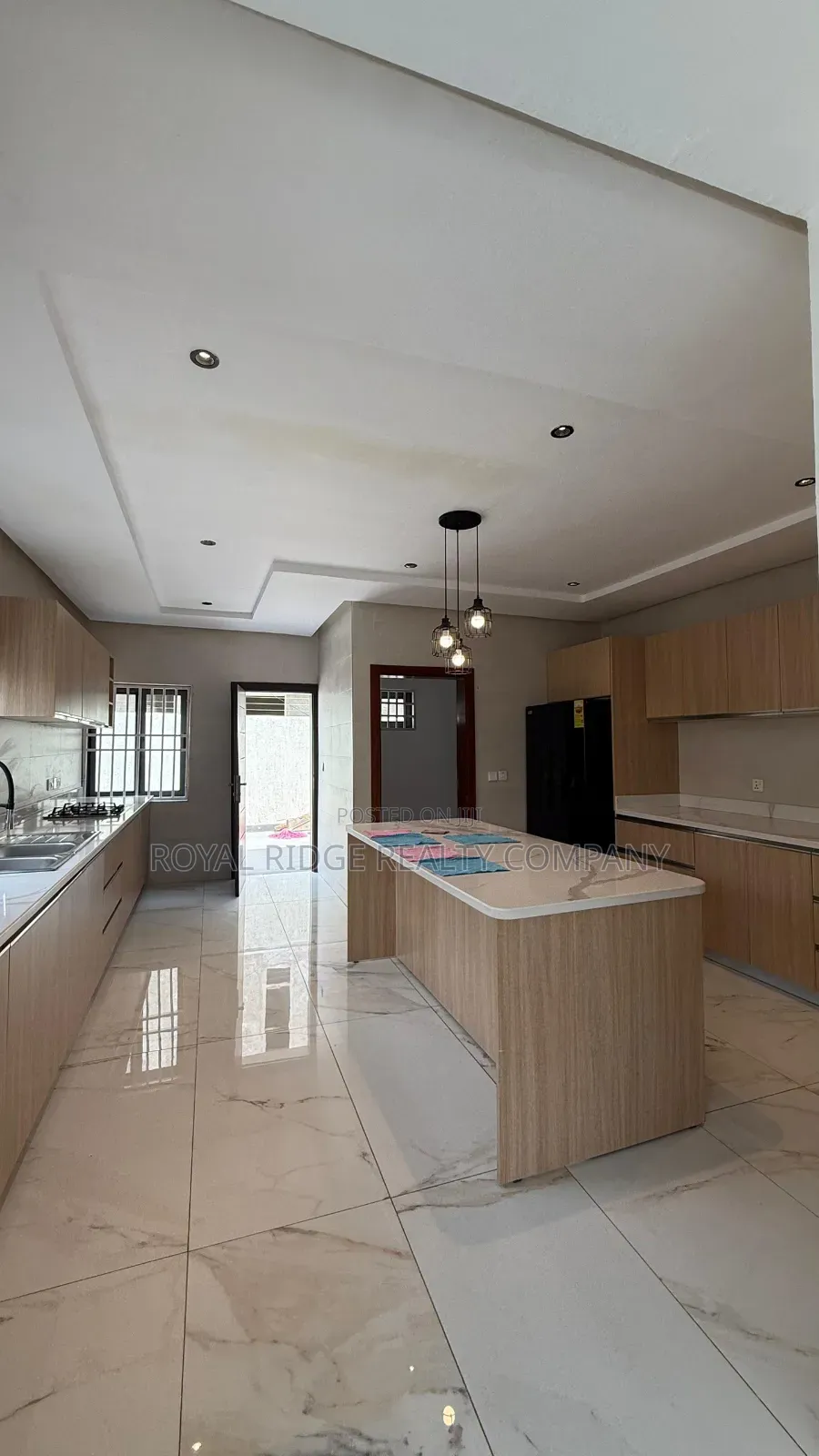 Furnished 4bdrm House in East Airport, Accra Metropolitan for rent