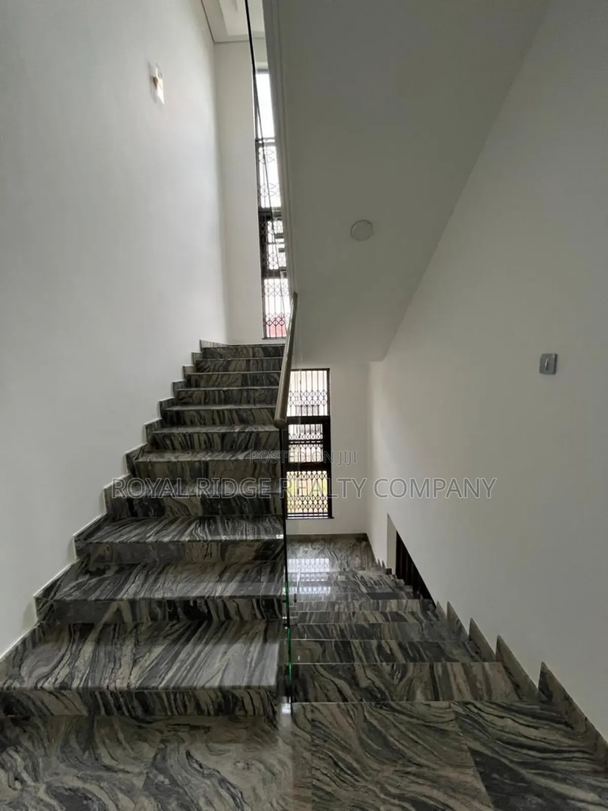4bdrm Penthouse in East Legon Around Ac, Accra Metropolitan for rent