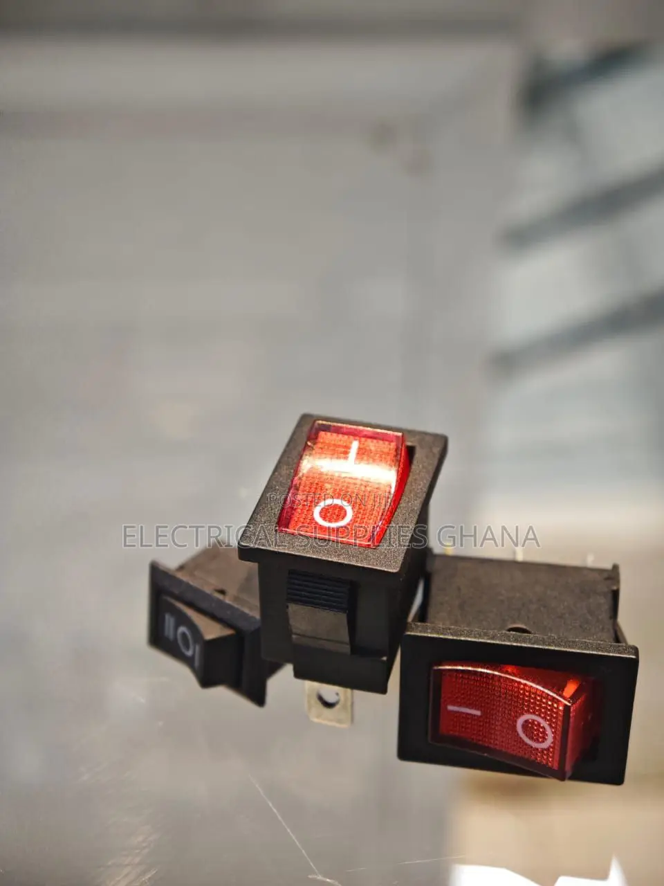 Rocker Switch on/Off 3-Pin 220v