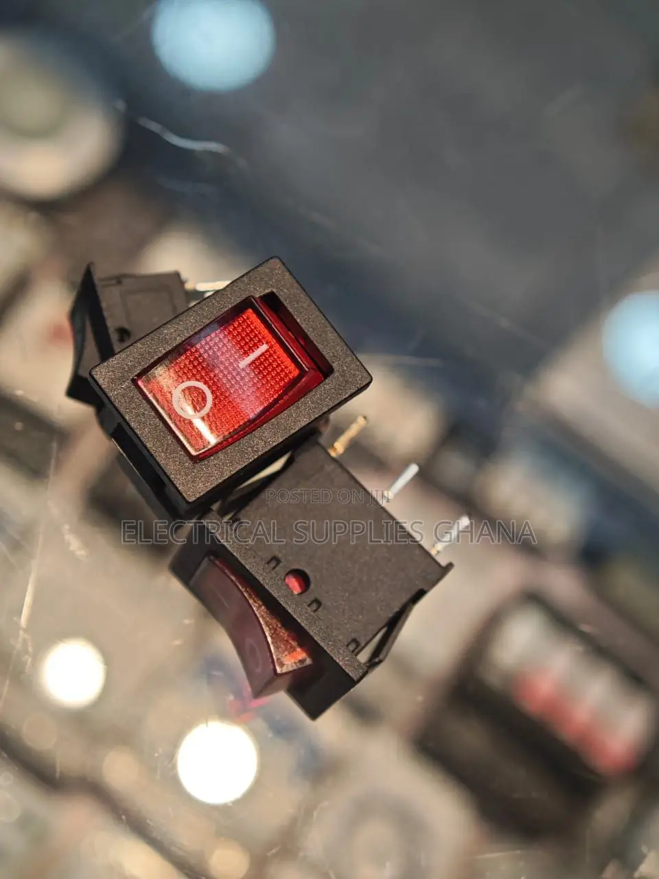 Rocker Switch on/Off 3-Pin 220v
