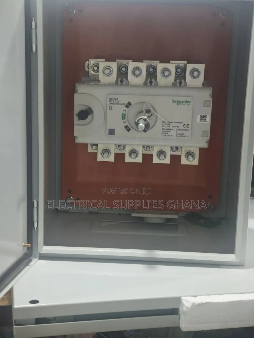 Schneider Changeover Switch 63a–630a 2p/3p/4p