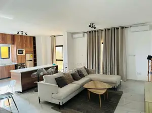 3bdrm Apartment in Abelemkpe, Lincoln School Area for sale