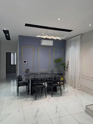 4bdrm House in Lakeside for sale